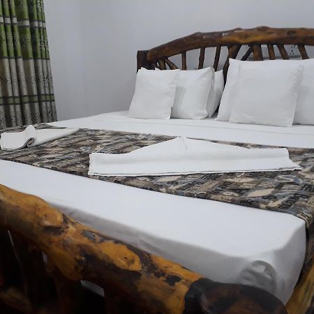 Aralu Habarana Resort Bagian luar foto